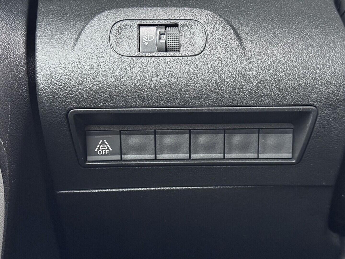 O419V08029_22.webp_RIFTER Active pack 1.5 BlueHDI 96 kW manuál