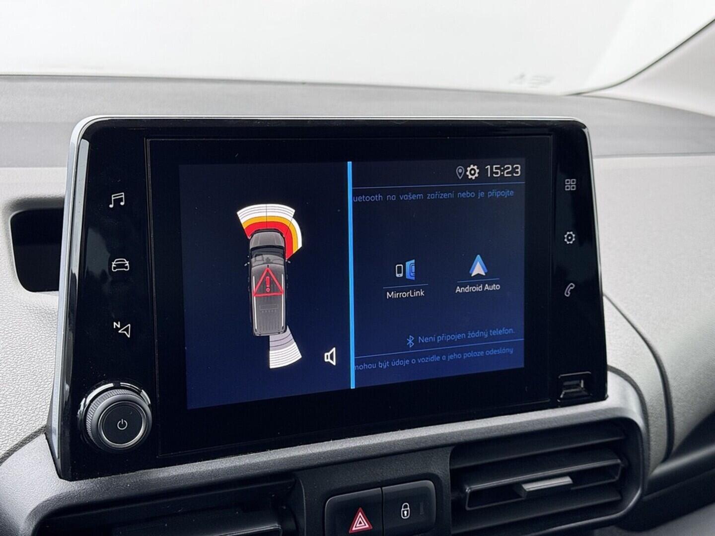 O419V08029_29.webp_RIFTER Active pack 1.5 BlueHDI 96 kW manuál