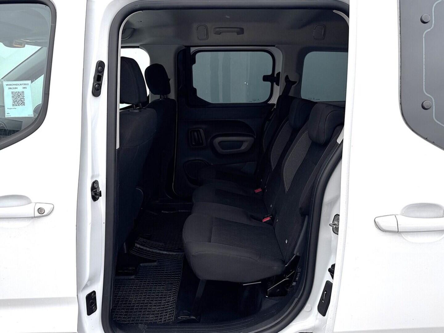 O419V08029_32.webp_RIFTER Active pack 1.5 BlueHDI 96 kW manuál