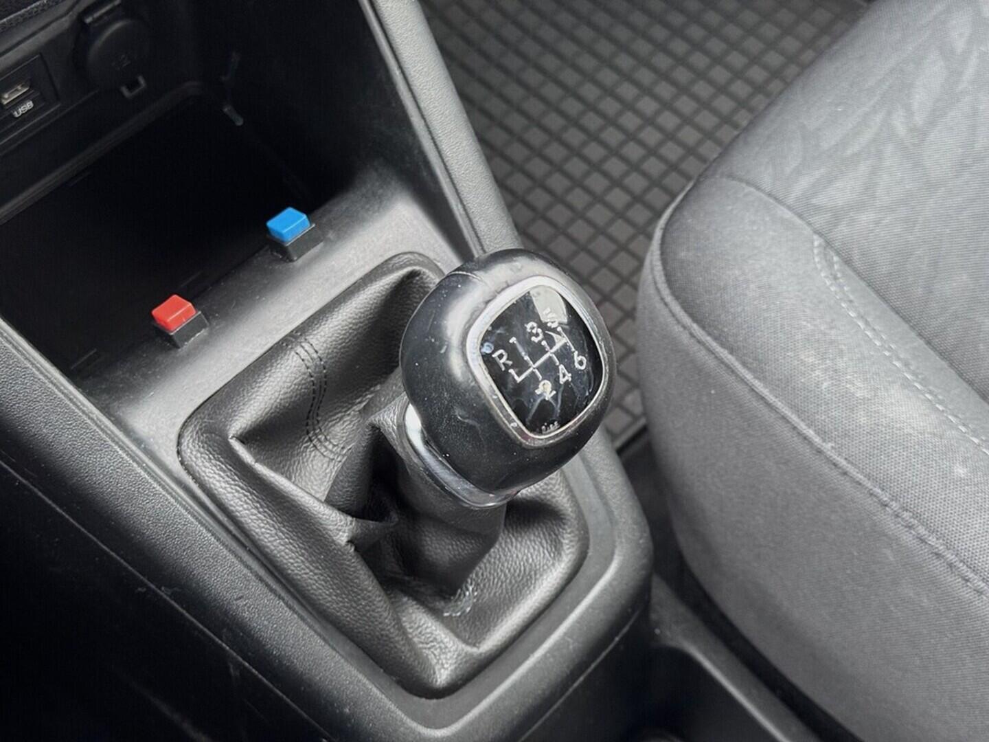 O419V08034_27.webp_IX20 . 1.6 G4FC 91 kW manuál, DPH