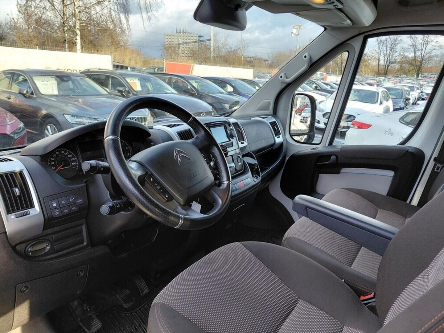 O419V08035_19.webp_JUMPER  2.2 HDI 103 kW manuál