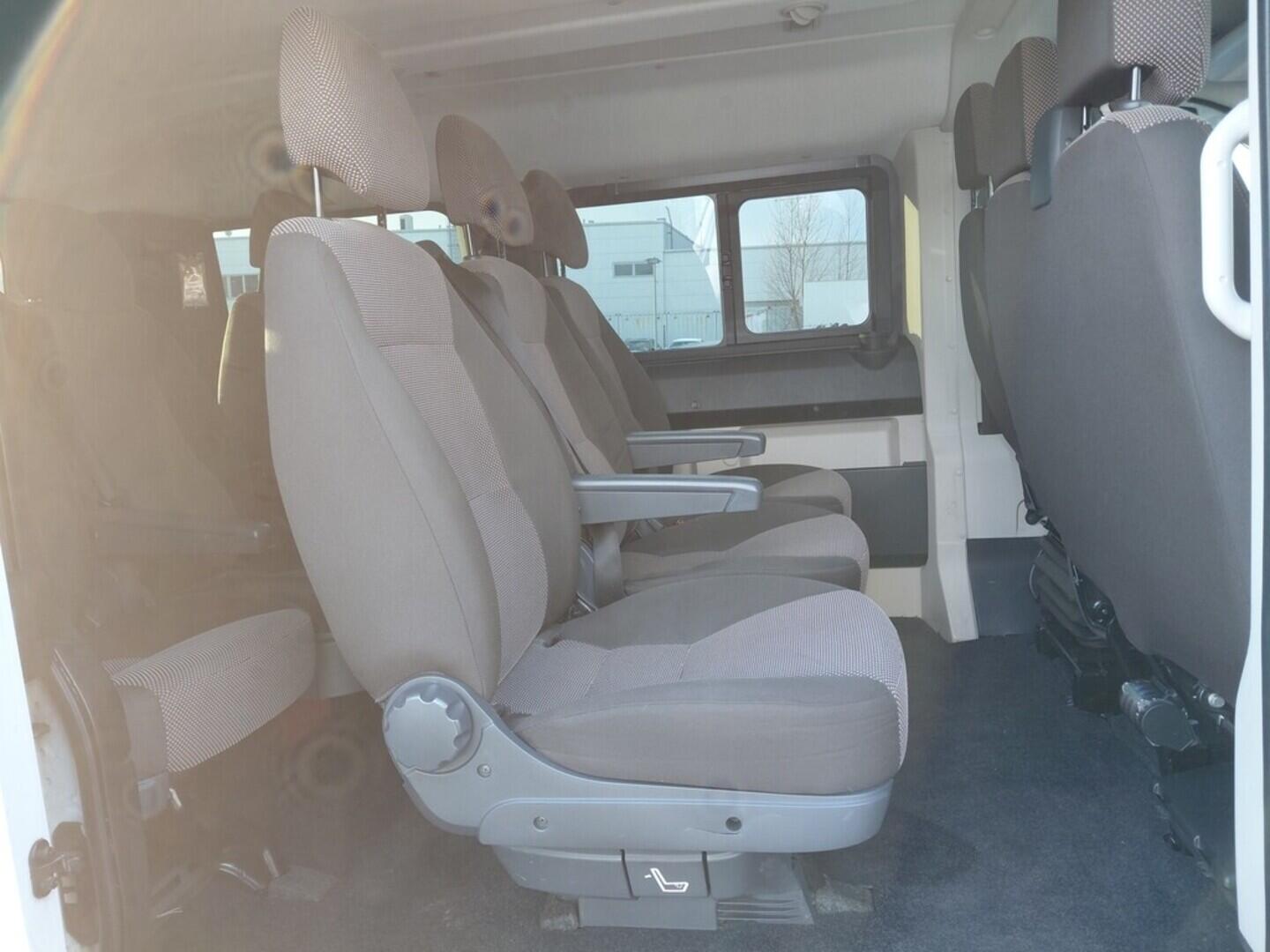 O419V08035_27.webp_JUMPER  2.2 HDI 103 kW manuál