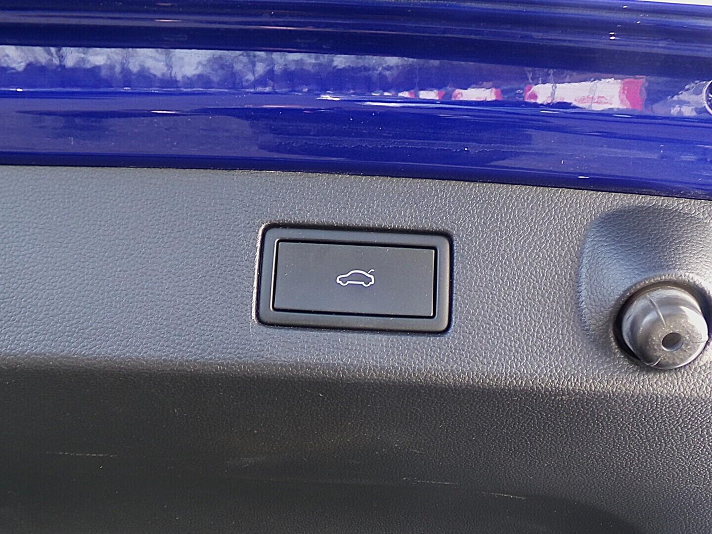 O419V08037_36.webp_ARTEON R-line 2.0 TDI 147 kW automat, DPH