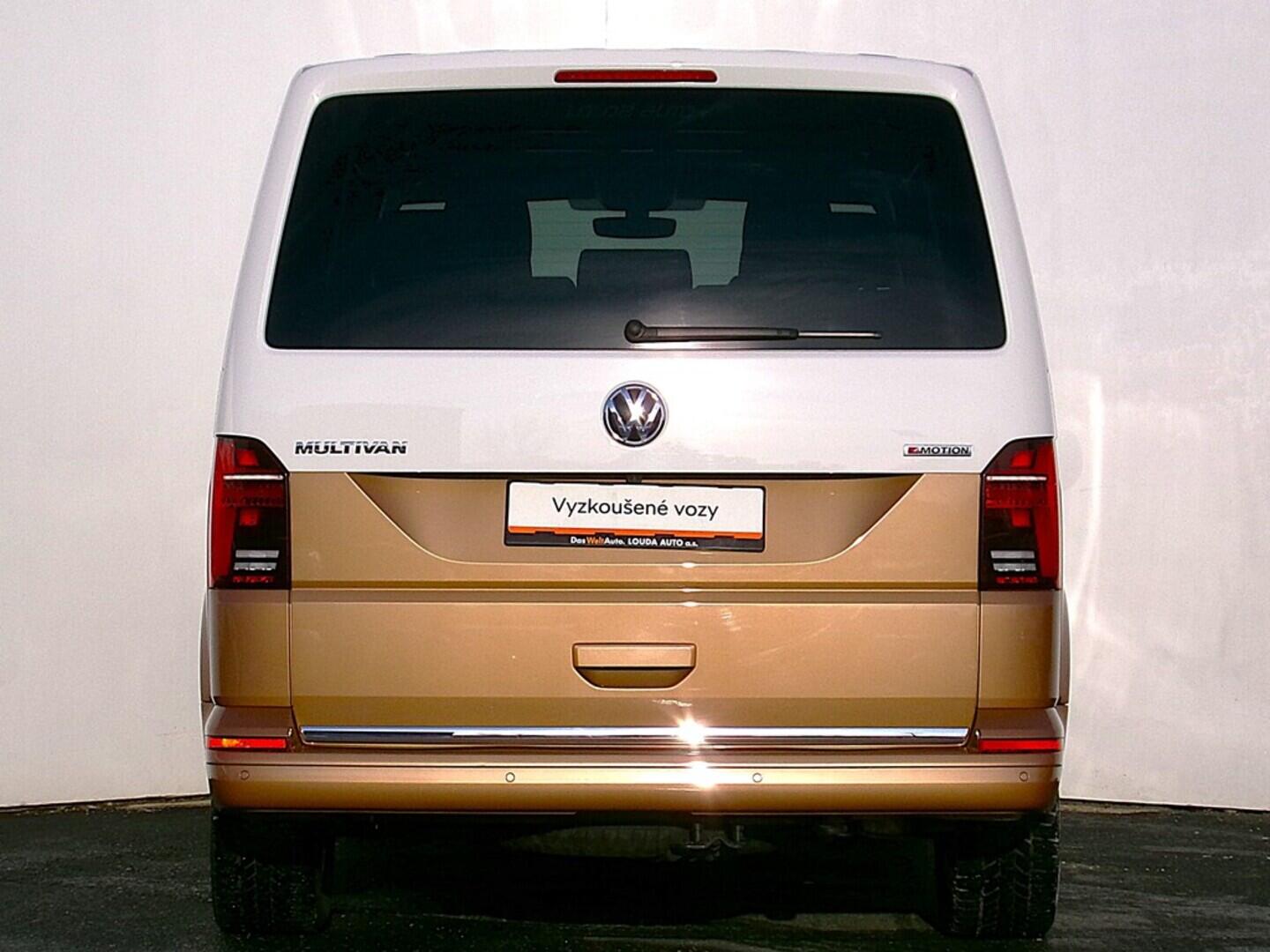 O419V08040_17.webp_MULTIVAN Highline 2.0 TDI 150 kW automat, DPH