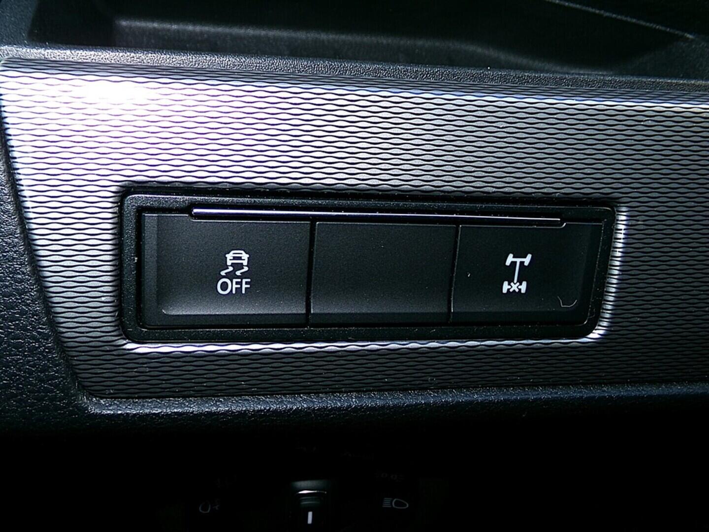 O419V08040_23.webp_MULTIVAN Highline 2.0 TDI 150 kW automat, DPH