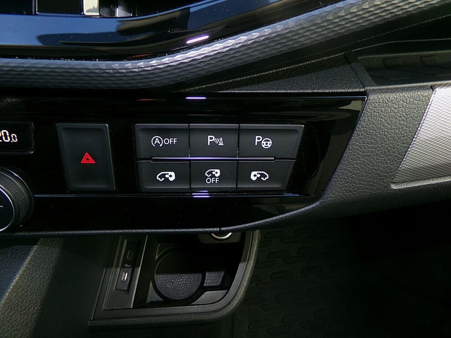 O419V08040_24.webp_MULTIVAN Highline 2.0 TDI 150 kW automat, DPH