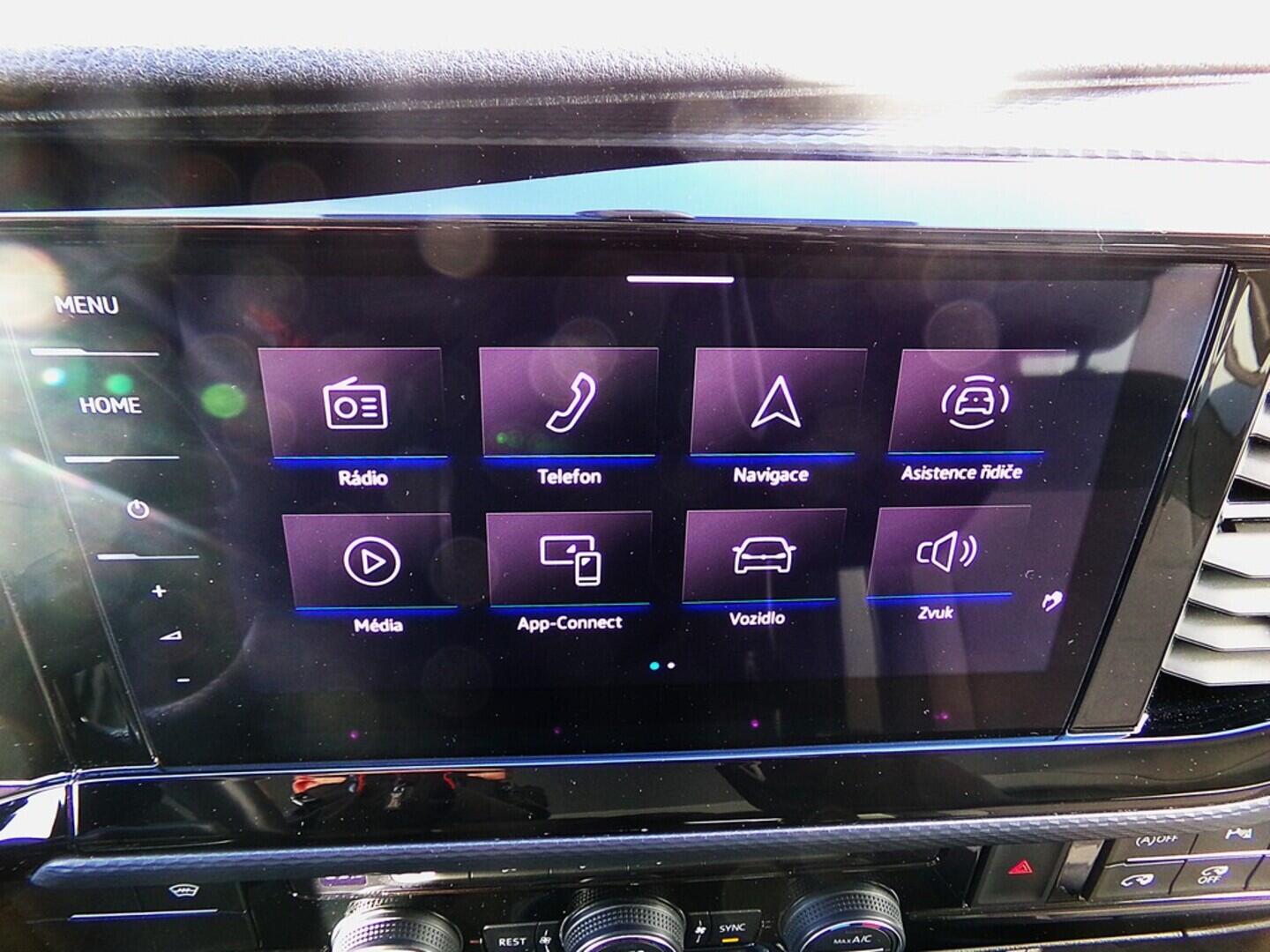 O419V08040_27.webp_MULTIVAN Highline 2.0 TDI 150 kW automat, DPH