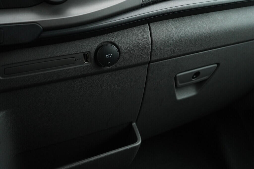 O419V08043_26.webp_TRANSIT L2H2 2.0 TDCi 96 kW manuál, DPH