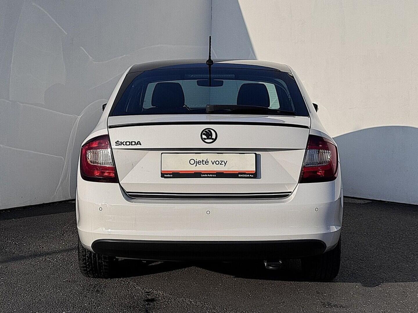 O419V08045_17.webp_RAPID Style 1.0 TSI 81 kW manuál