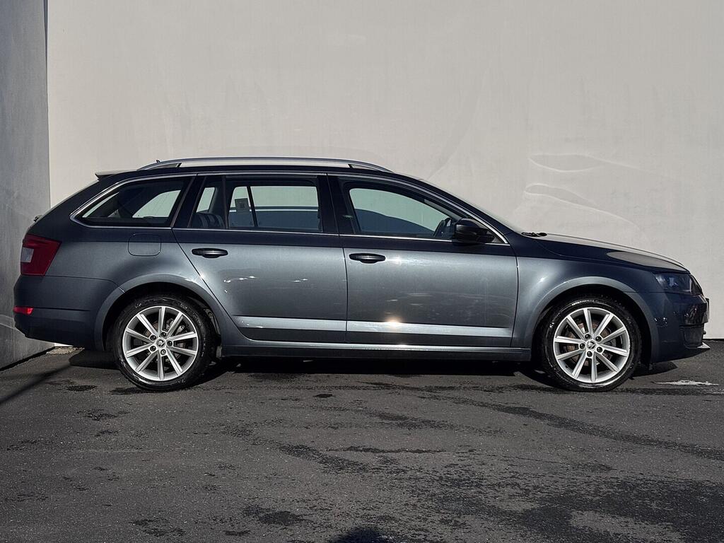 O419V08050_16.webp_OCTAVIA Elegance 1.6 TDI 77 kW automat