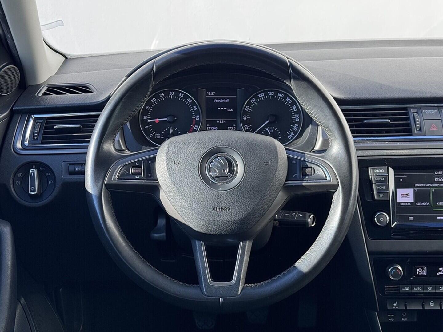 O419V08051_22.webp_RAPID  1.6 TDI 85 kW manuál, DPH