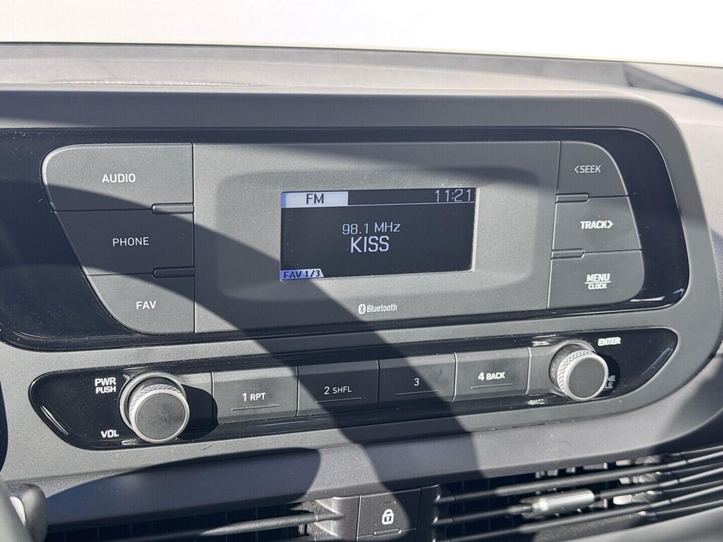 O419V08053_25.webp_BAYON Comfort Club 1.2 MPI 62 kW manuál