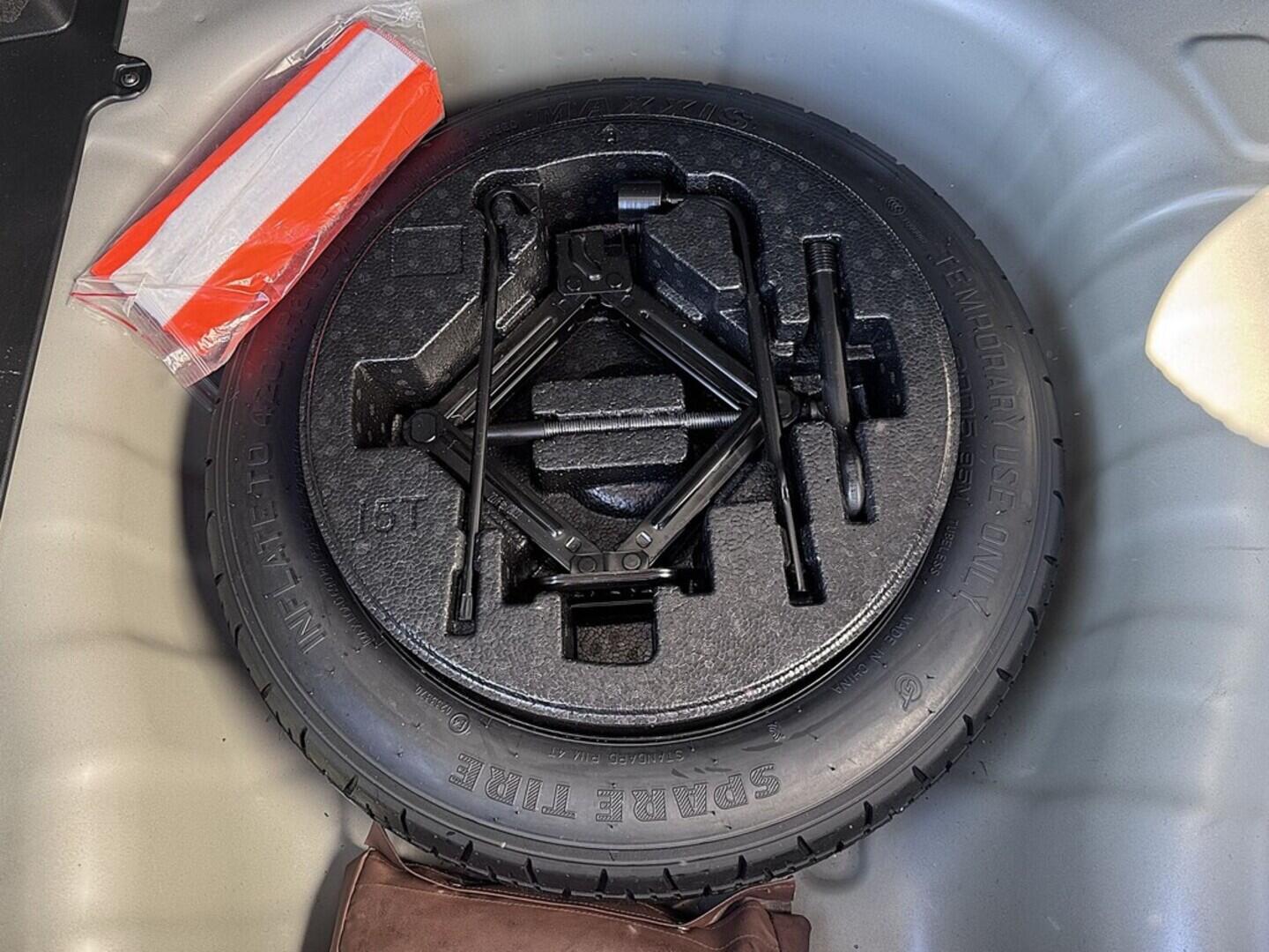 O419V08053_32.webp_BAYON Comfort Club 1.2 MPI 62 kW manuál