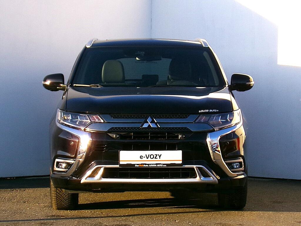 O419V08055_13.webp_OUTLANDER Intense+ 2.4 MIVEC 99 kW automat