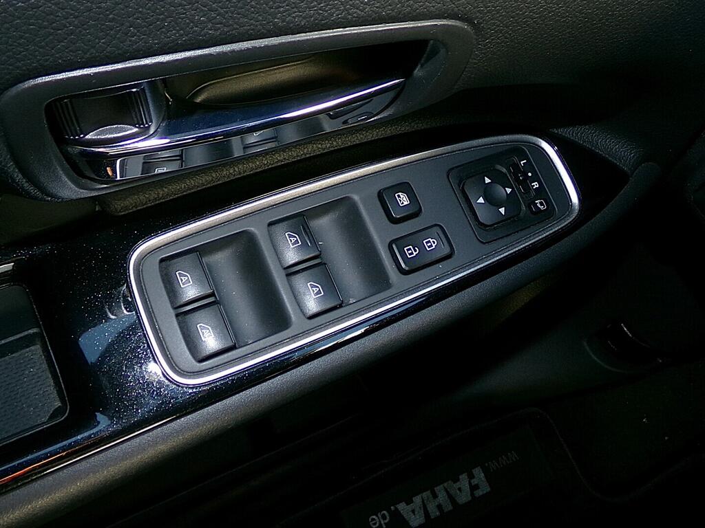 O419V08055_21.webp_OUTLANDER Intense+ 2.4 MIVEC 99 kW automat