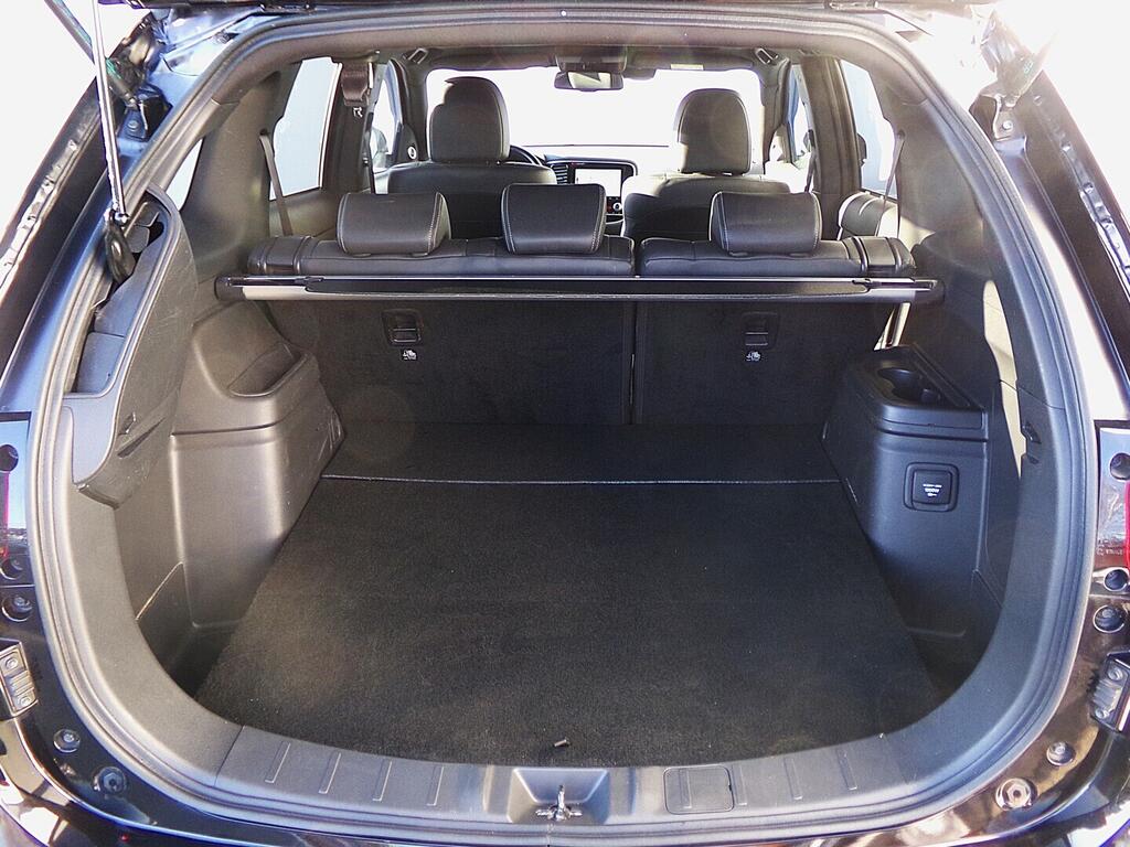 O419V08055_33.webp_OUTLANDER Intense+ 2.4 MIVEC 99 kW automat