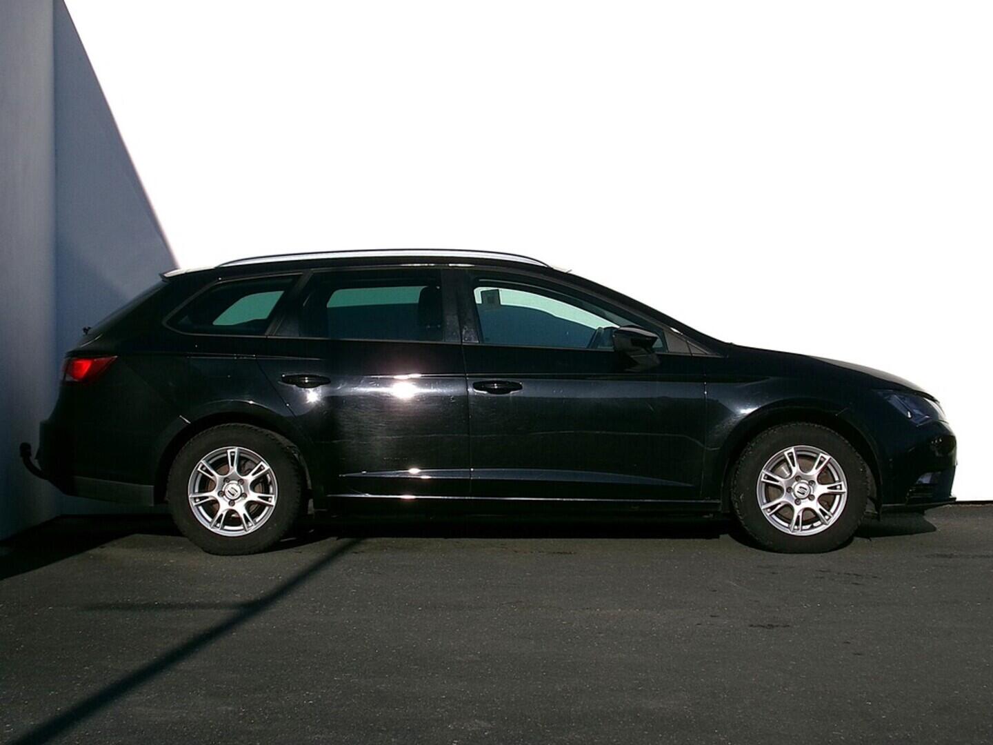 O419V08062_16.webp_LEON ST Style 1.6 TDI 81 kW manuál