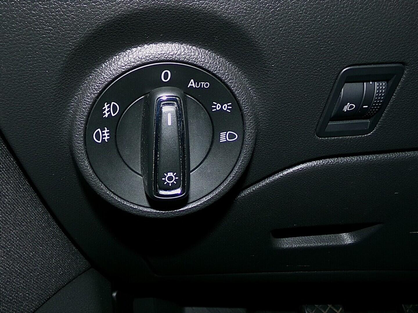 O419V08062_22.webp_LEON ST Style 1.6 TDI 81 kW manuál