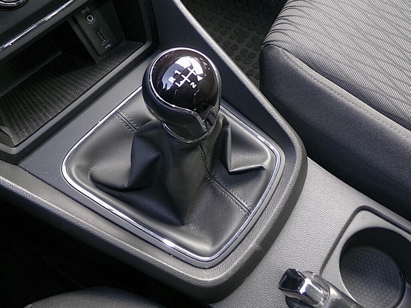 O419V08062_29.webp_LEON ST Style 1.6 TDI 81 kW manuál