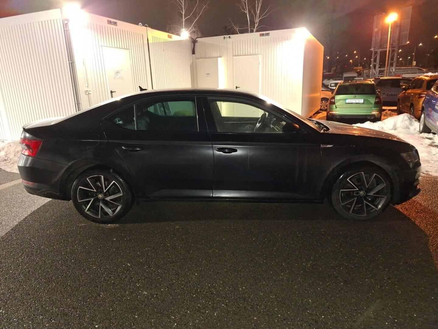 O419V08063_12.webp_SUPERB SportLine 2.0 TDI 147 kW automat, DPH