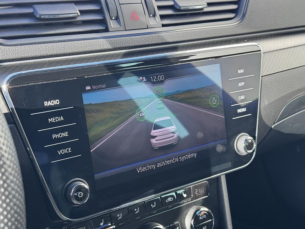 O419V08063_26.webp_SUPERB SportLine 2.0 TDI 147 kW automat, DPH