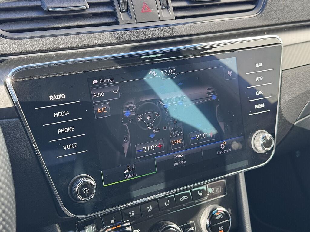 O419V08063_27.webp_SUPERB SportLine 2.0 TDI 147 kW automat, DPH