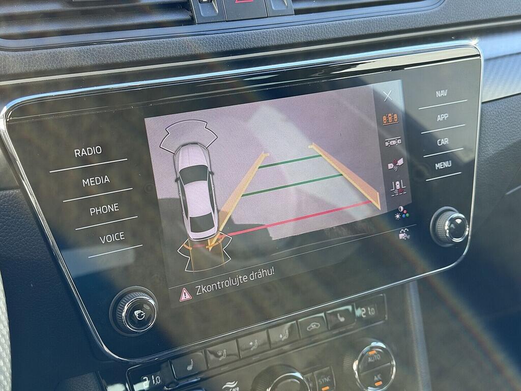 O419V08063_28.webp_SUPERB SportLine 2.0 TDI 147 kW automat, DPH