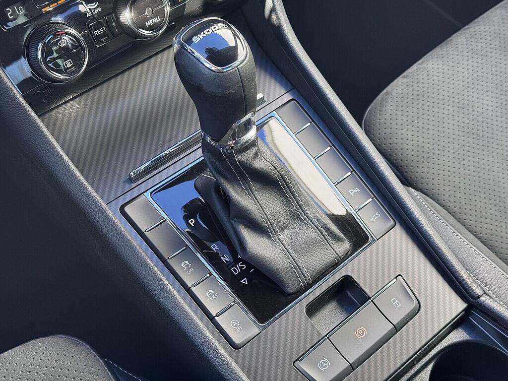 O419V08063_30.webp_SUPERB SportLine 2.0 TDI 147 kW automat, DPH