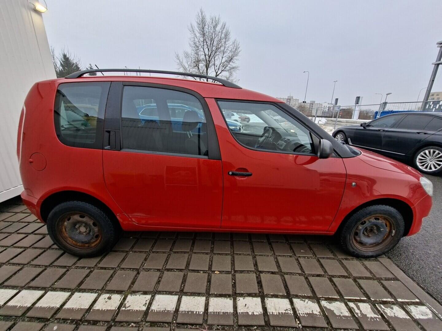 O419V08064_12.webp_ROOMSTER Active Fresh 1.4 TSI 63 kW manuál, DPH