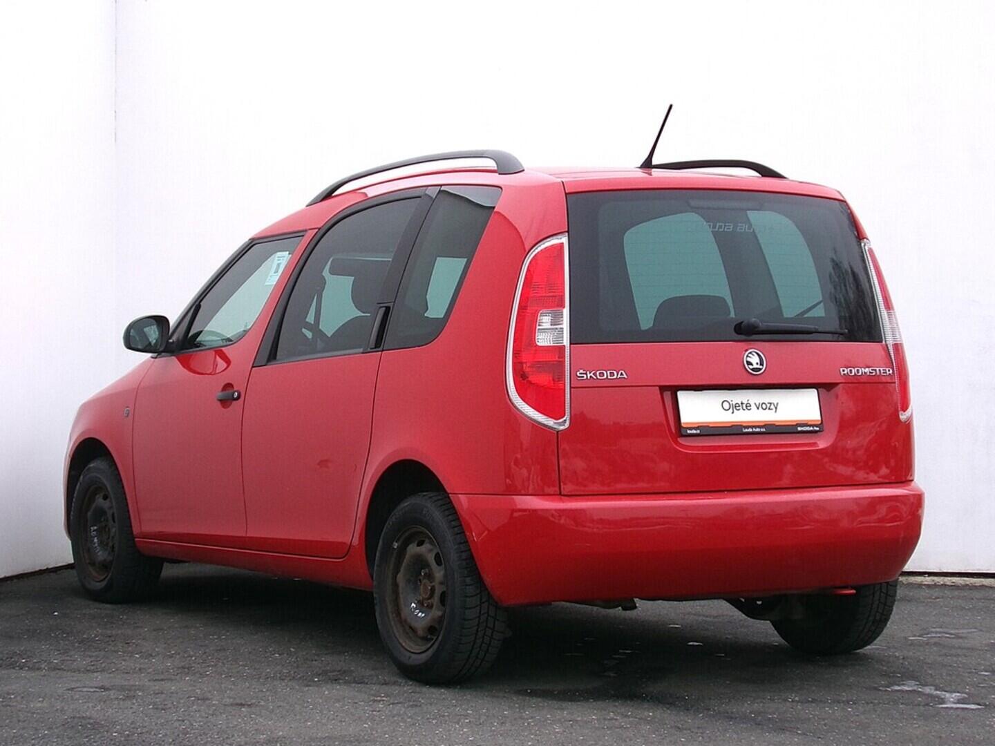 O419V08064_15.webp_ROOMSTER Active Fresh 1.4 16V 63 kW manuál, DPH