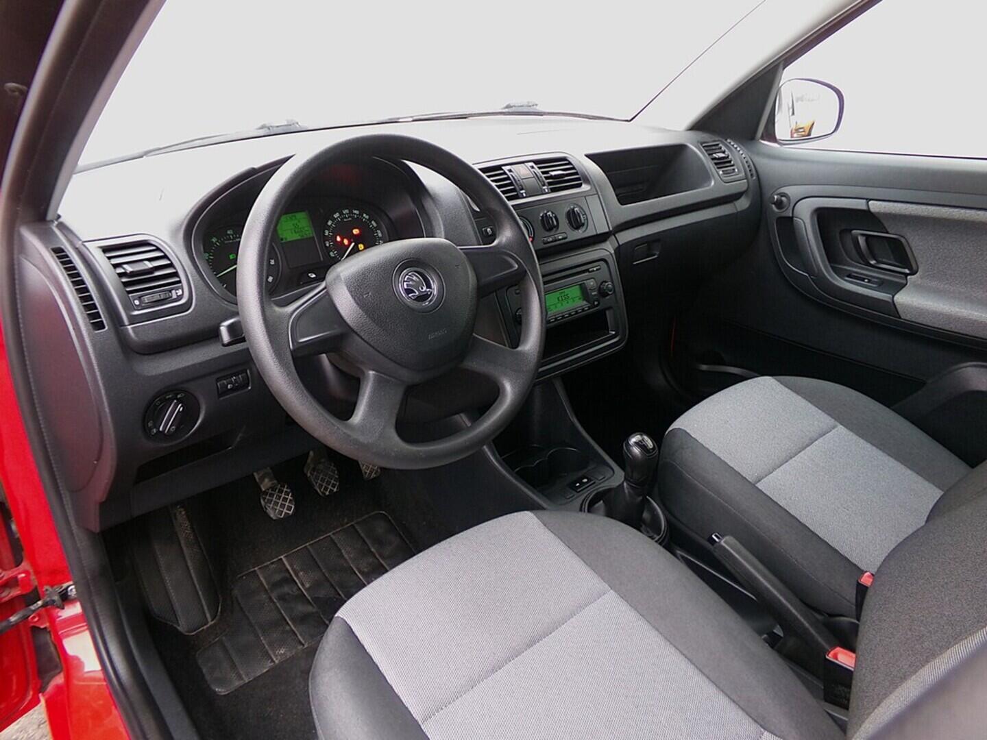 O419V08064_19.webp_ROOMSTER Active Fresh 1.4 16V 63 kW manuál, DPH