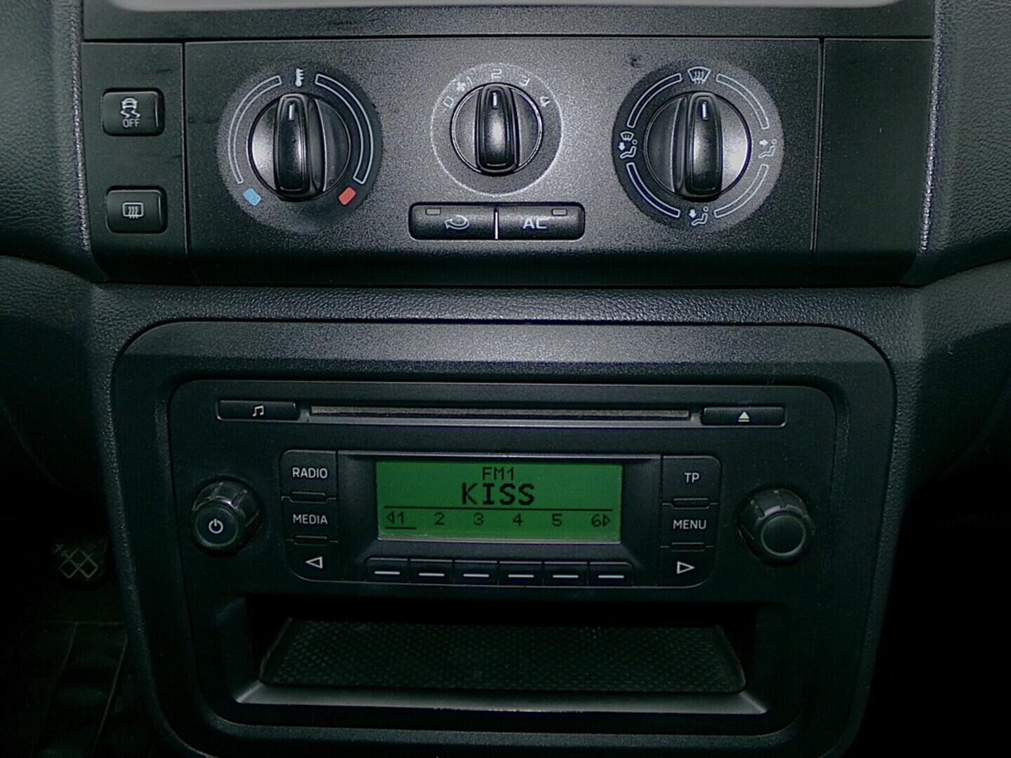 O419V08064_25.webp_ROOMSTER Active Fresh 1.4 16V 63 kW manuál, DPH