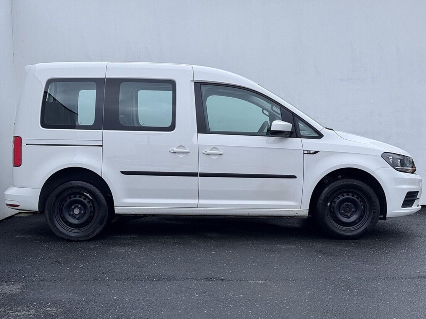 O419V08070_16.webp_CADDY Trendline 1.4 tgi 81 kW automat