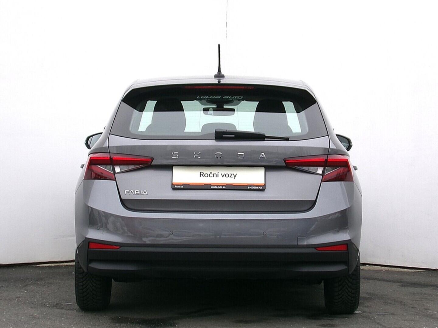 O419V08072_17.webp_FABIA Selection 1.0 MPI 59 kW manuál, DPH