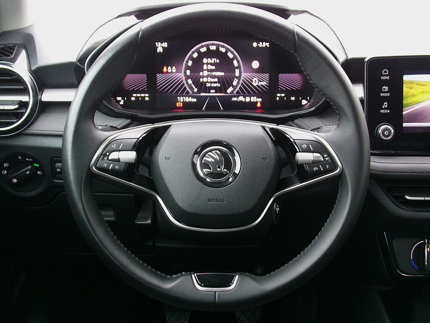 O419V08072_23.webp_FABIA Selection 1.0 MPI 59 kW manuál, DPH