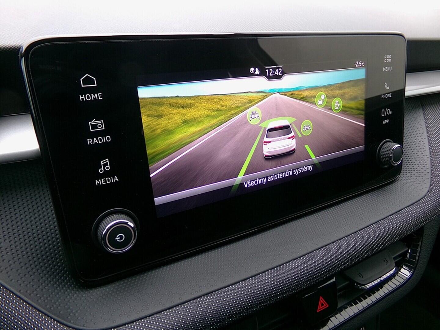 O419V08072_27.webp_FABIA Selection 1.0 MPI 59 kW manuál, DPH