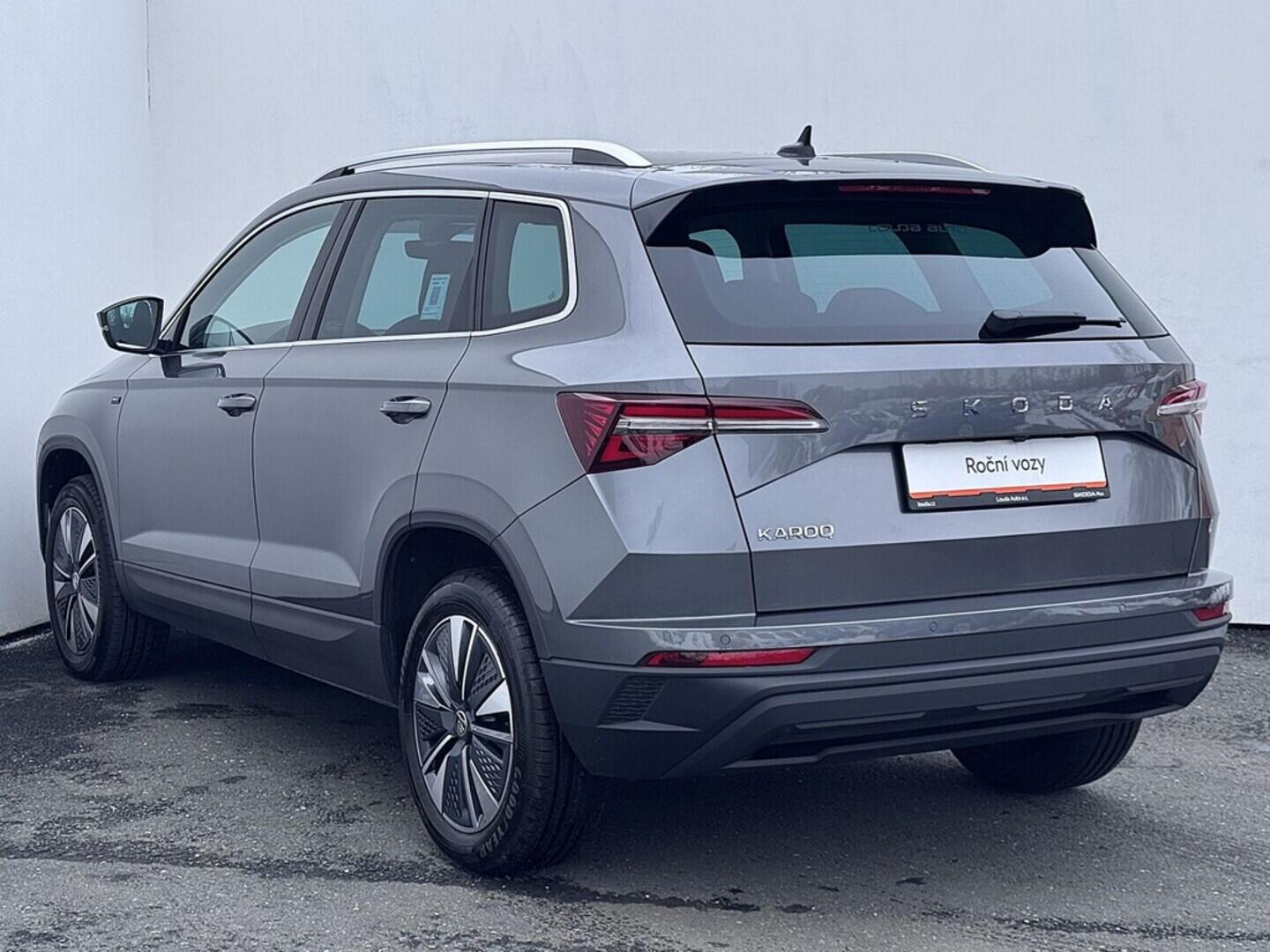 O419V08073_15.webp_KAROQ Selection 1.5 TSI 110 kW automat, DPH