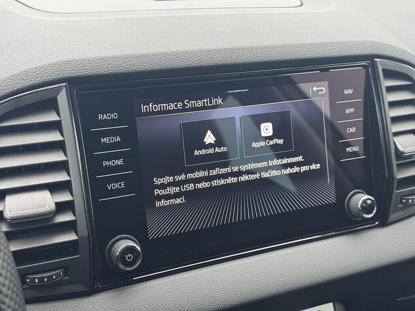 O419V08073_26.webp_KAROQ Selection 1.5 TSI 110 kW automat, DPH