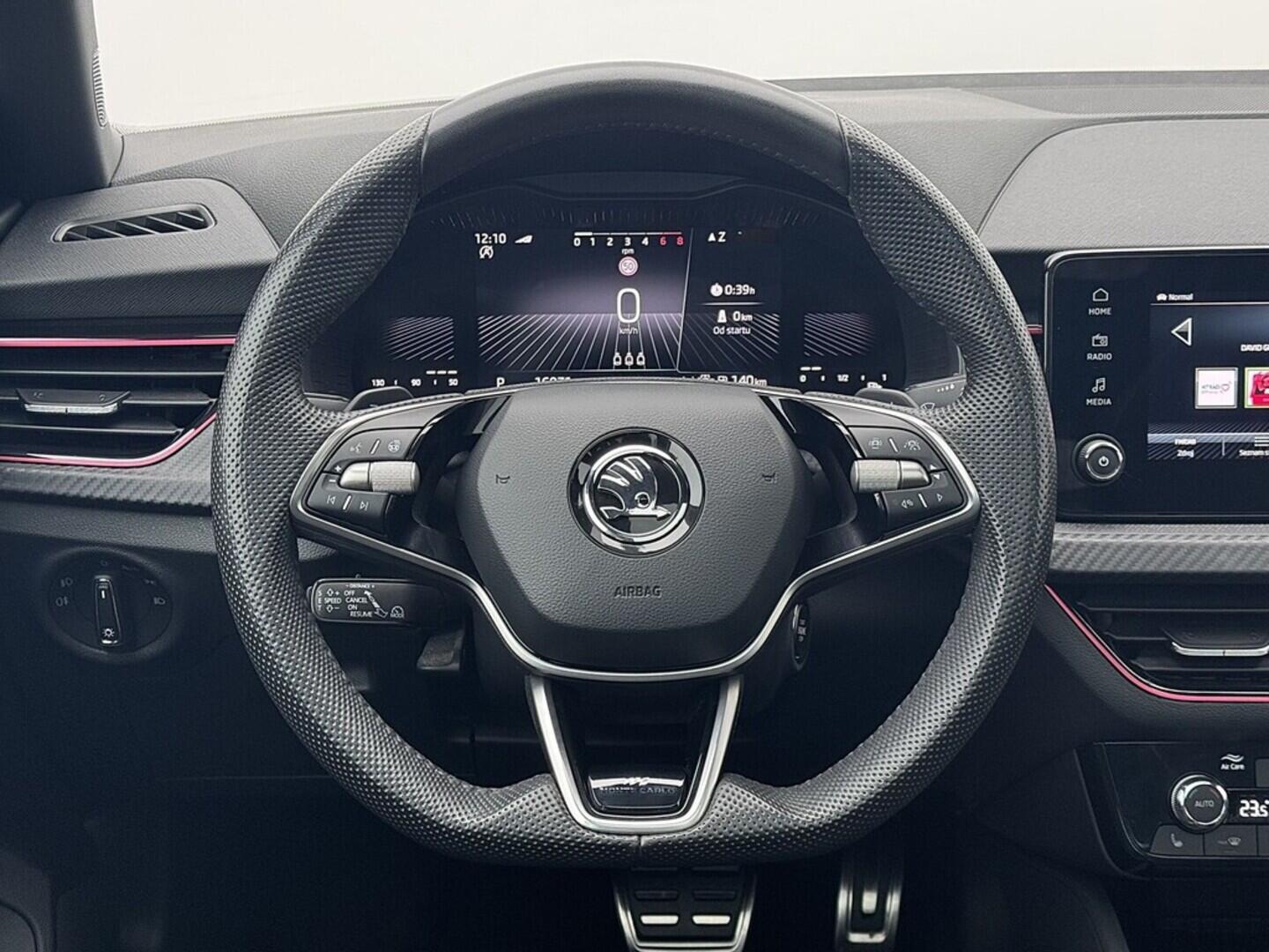 O419V08074_22.webp_SCALA Monte Carlo 1.0 TSI 85 kW automat, DPH