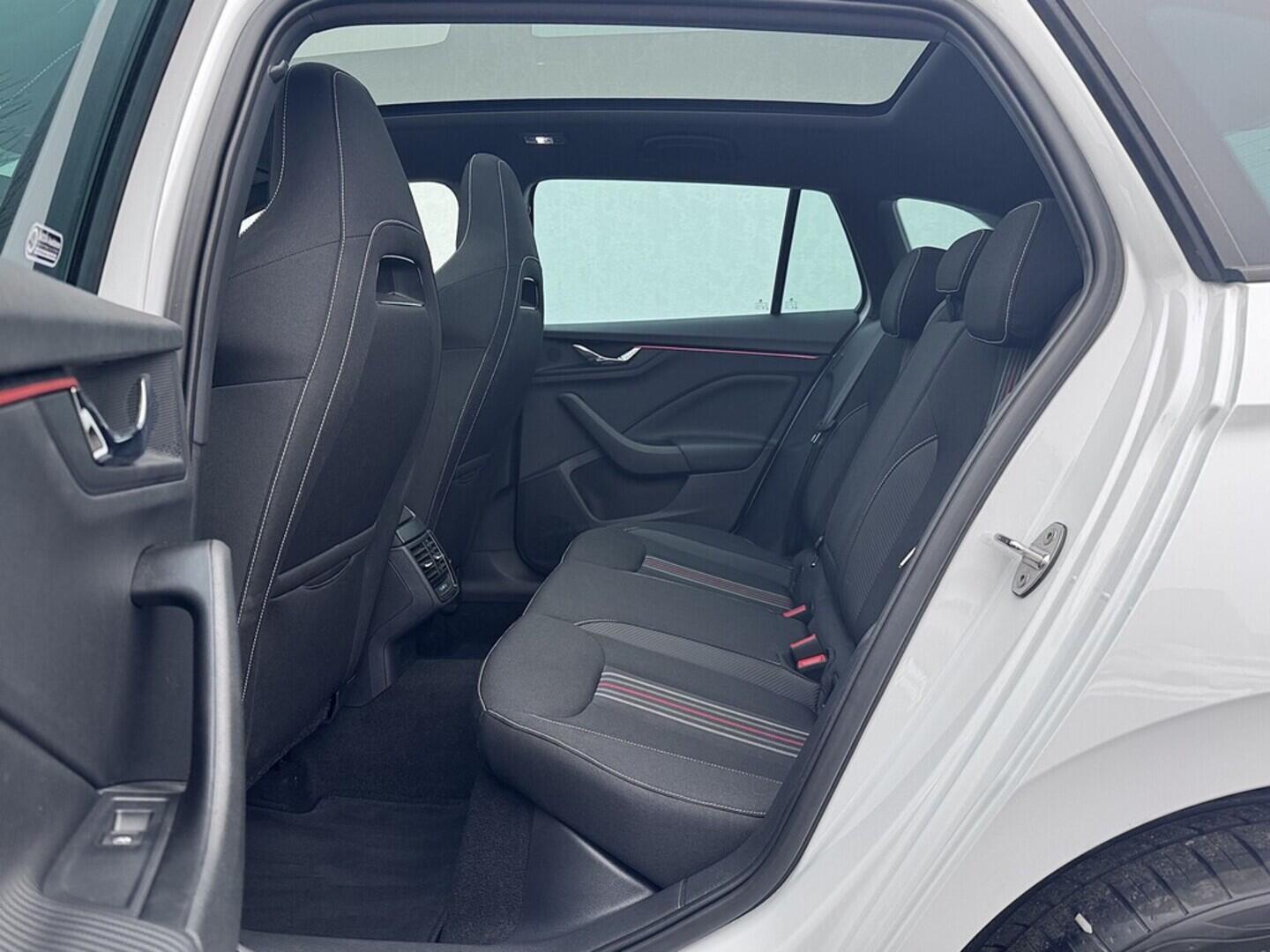 O419V08074_32.webp_SCALA Monte Carlo 1.0 TSI 85 kW automat, DPH