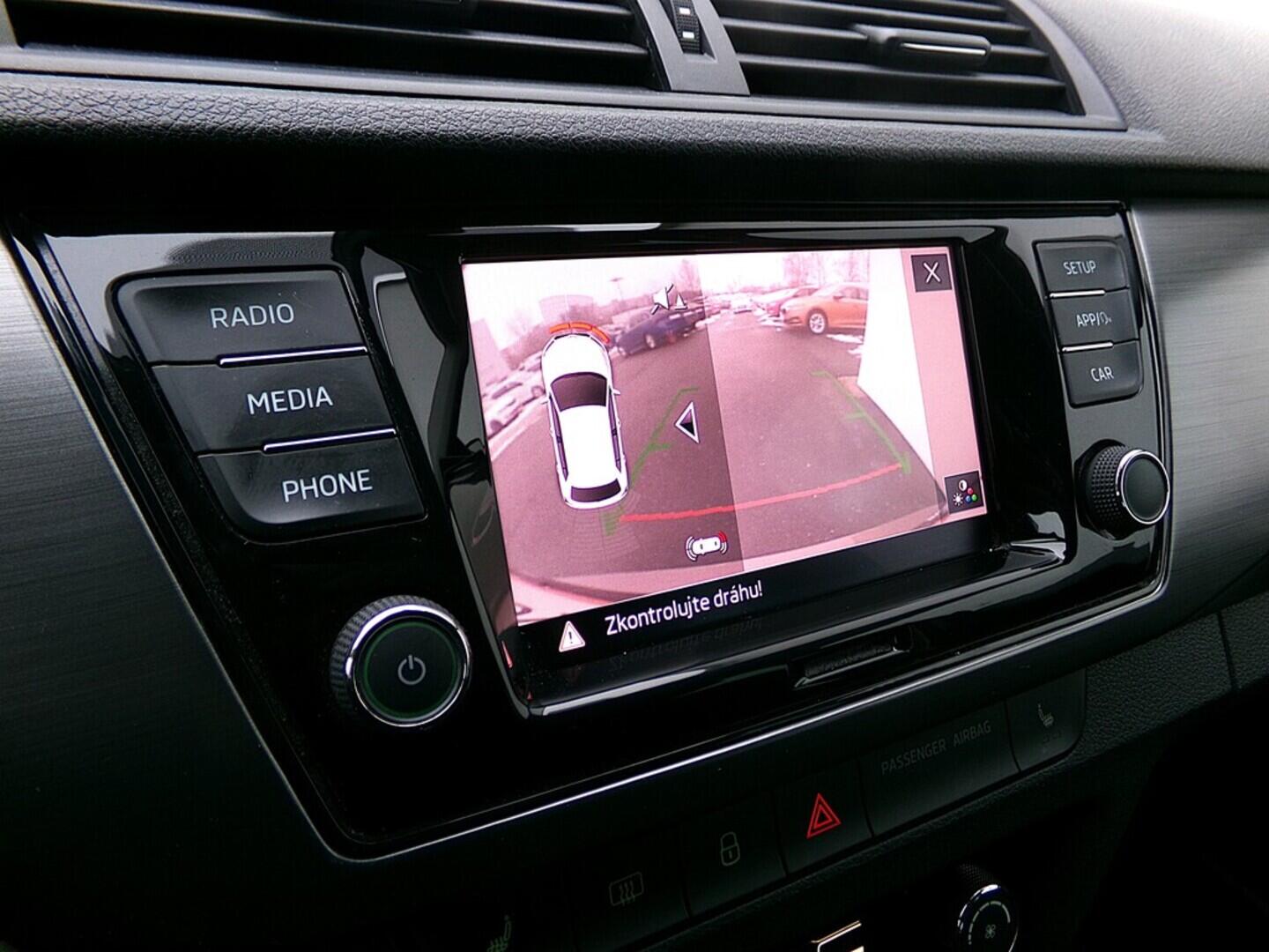 O419V08080_26.webp_FABIA Style 1.0 TSI 70 kW manuál, DPH