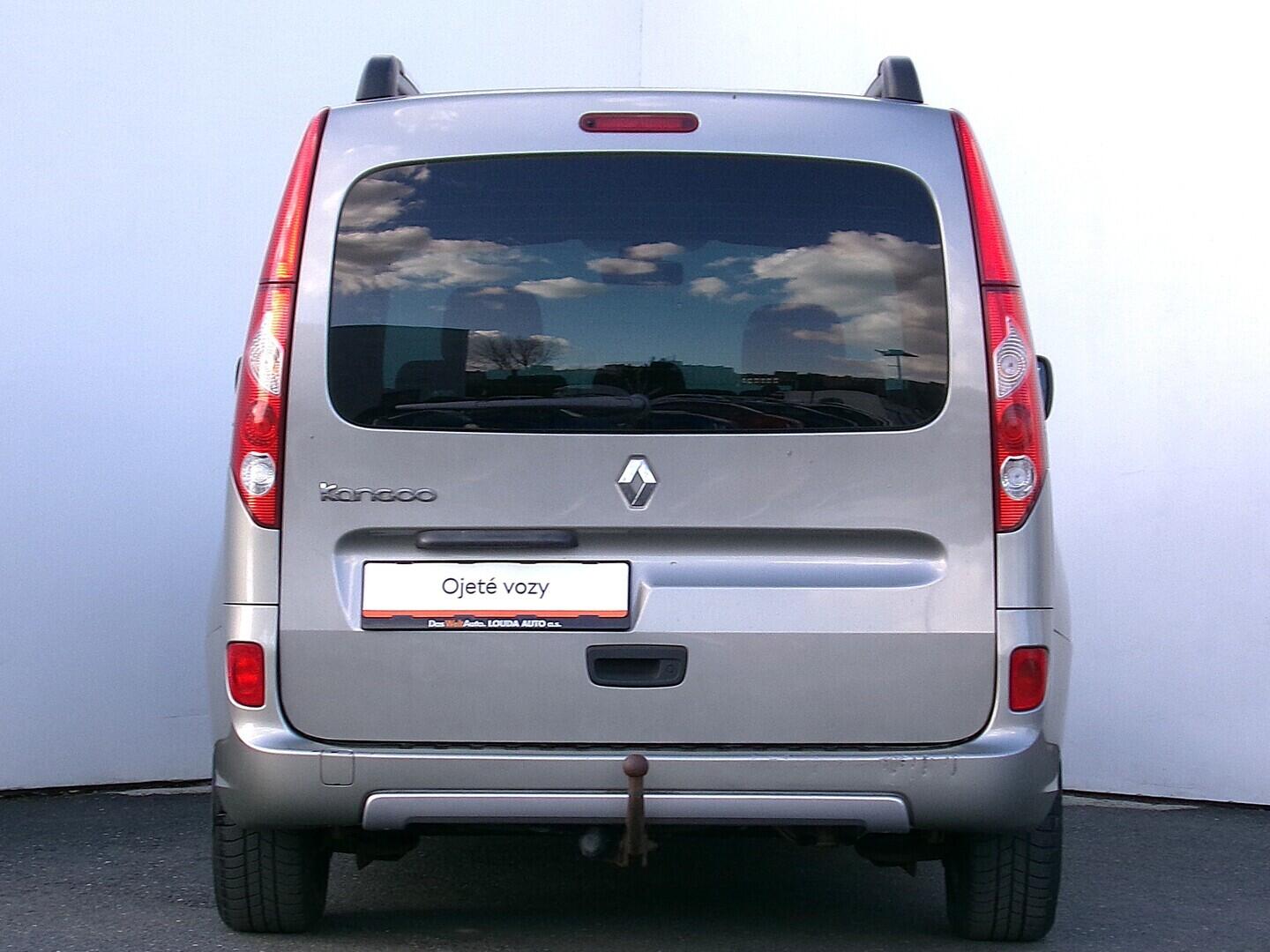 O419V08085_17.webp_KANGOO Privilege 1.5 . 80 kW manuál