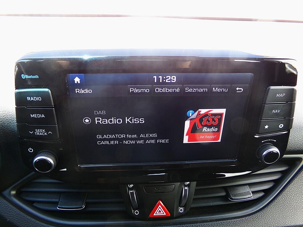 O419V08087_27.webp_I30 Style Nav 1.4  103 kW manuál