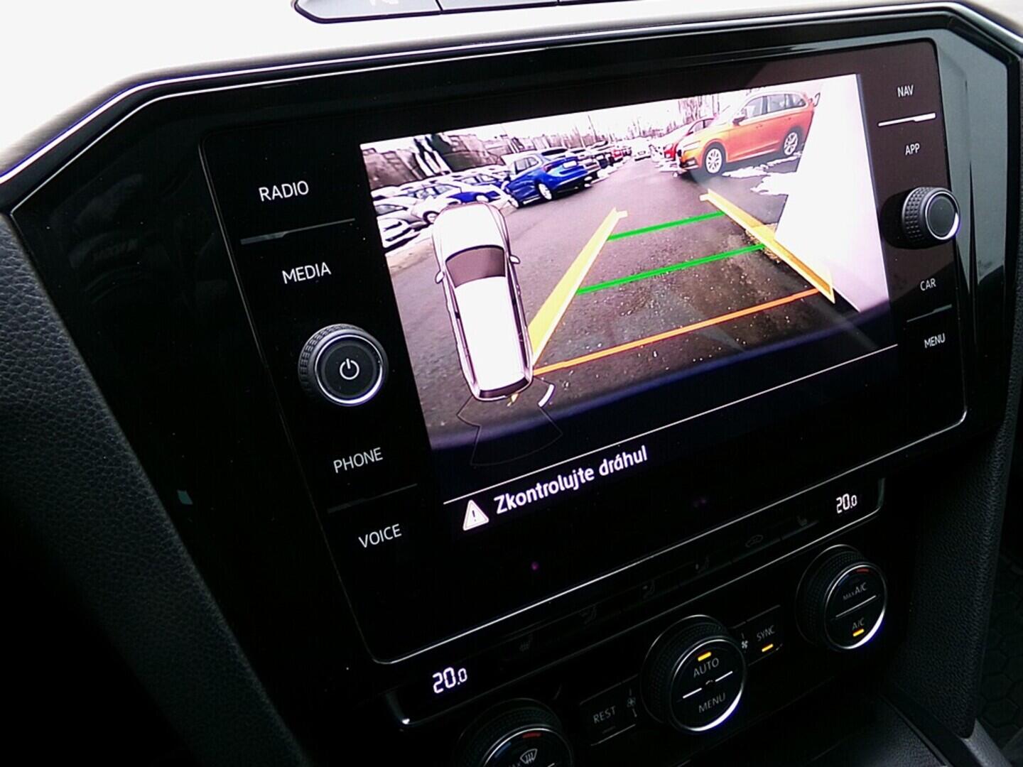 O419V08090_29.webp_PASSAT Highline 2.0 TDI 110 kW manuál