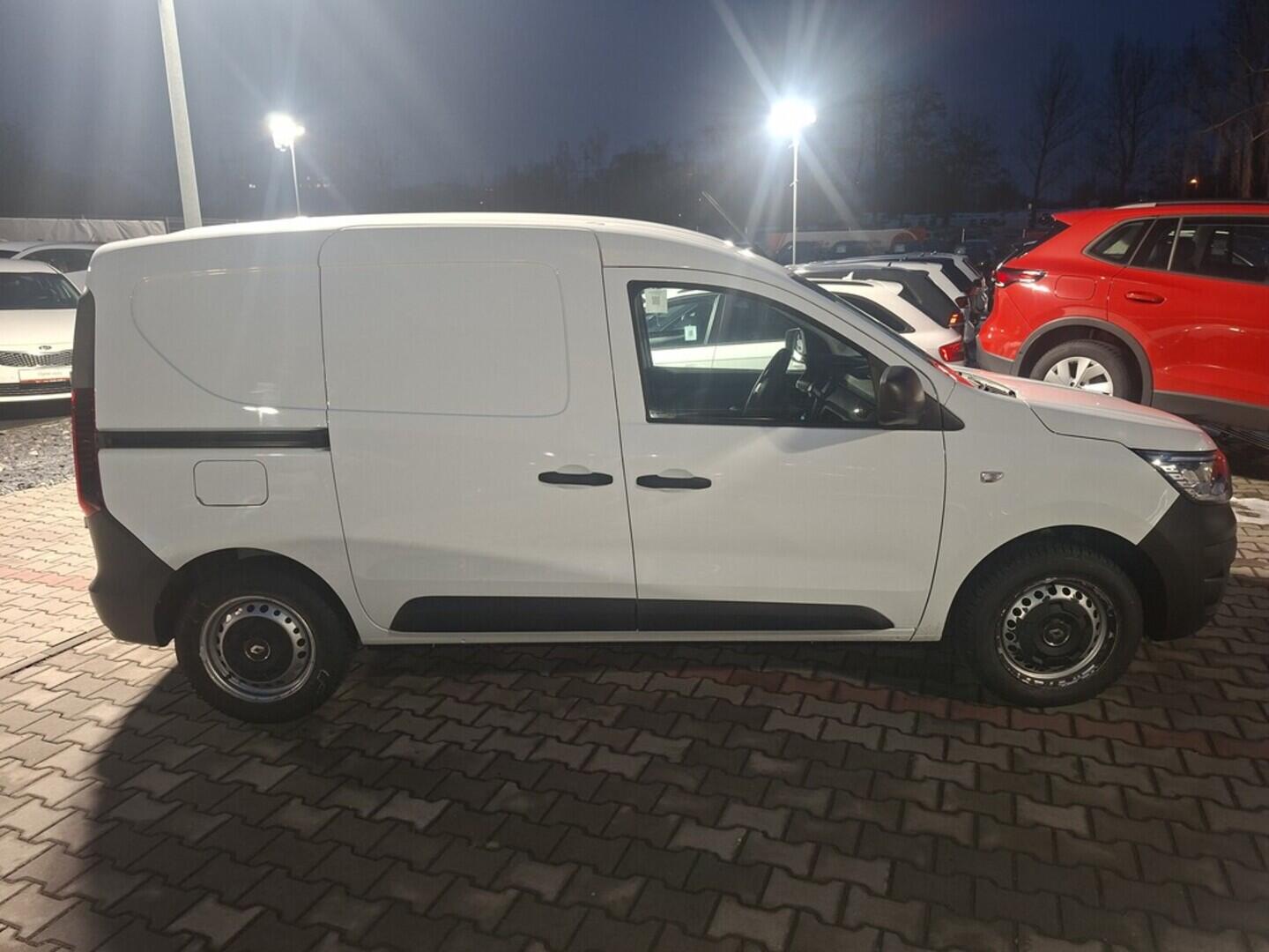 O419V08095_12.webp_EXPRESS  1.3 TCe 75 kW manuál, DPH