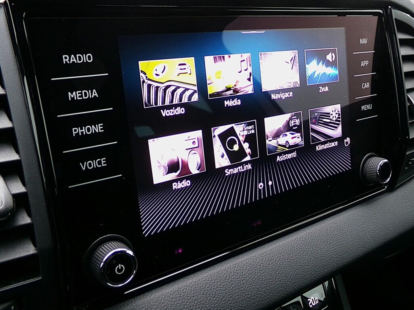 O419V08097_25.webp_KAROQ SportLine 1.5 TSI 110 kW manuál, DPH