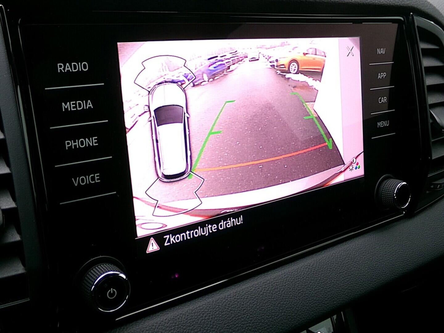 O419V08097_30.webp_KAROQ SportLine 1.5 TSI 110 kW manuál, DPH