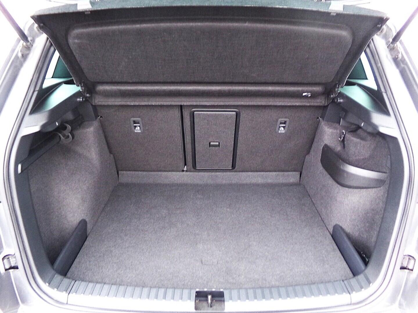 O419V08097_36.webp_KAROQ SportLine 1.5 TSI 110 kW manuál, DPH