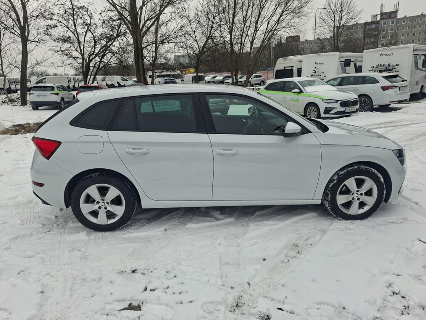 O419V08098_12.webp_SCALA Ambition 1.0 TSI 81 kW manuál, DPH