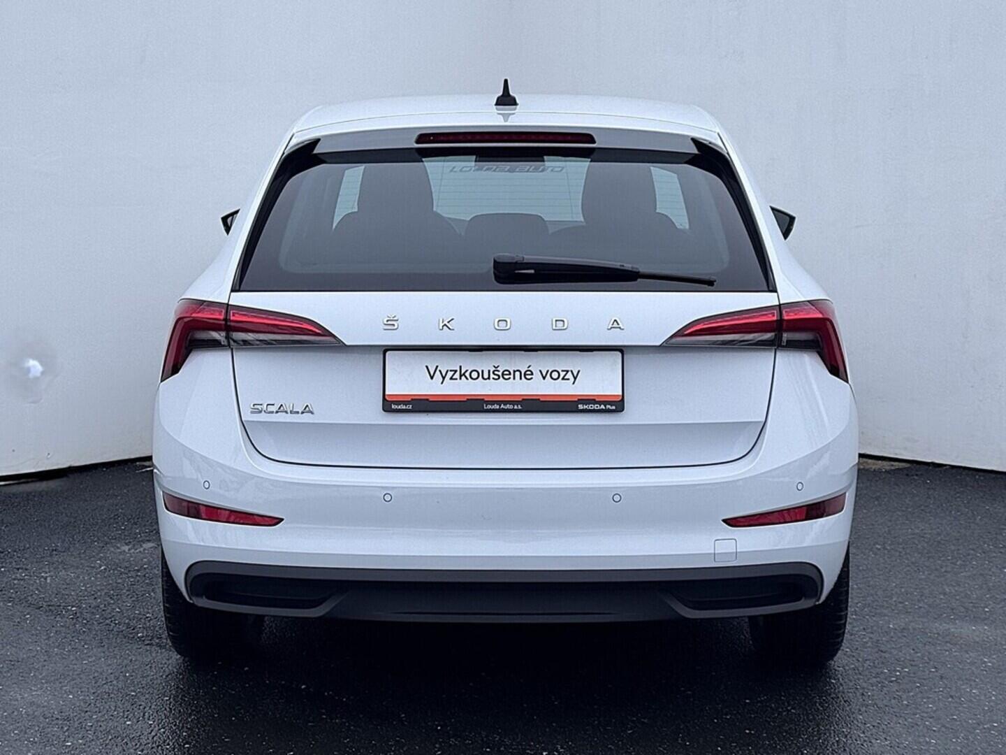 O419V08098_17.webp_SCALA Ambition 1.0 TSI 81 kW manuál, DPH